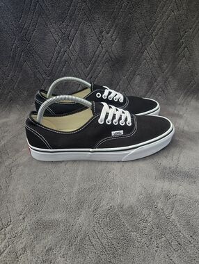 Vans Authentic Skate Shoes Womens Sz 10.5 Black Sneakers Skateboarding.
